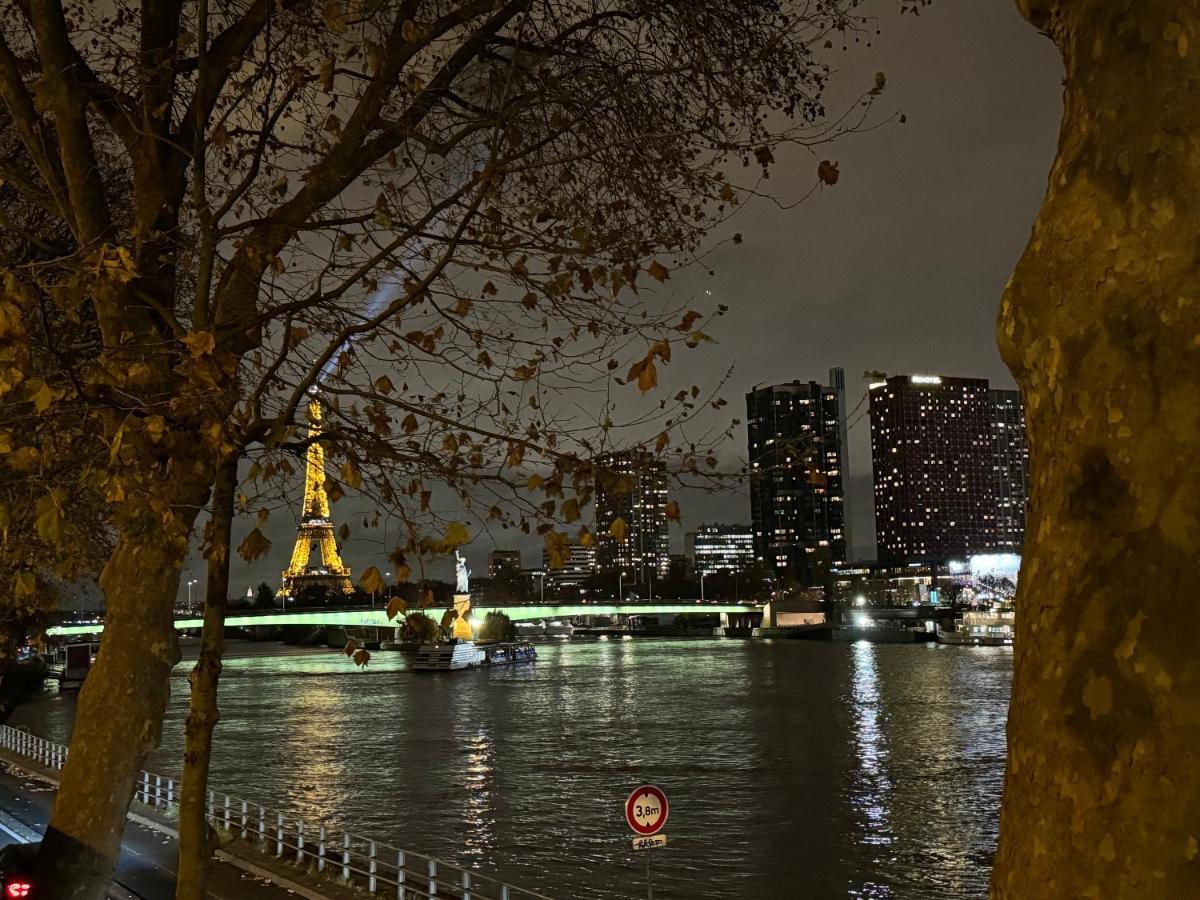 Appartement Vue Tour Eiffel Paris 16 Eme Zewnętrze zdjęcie