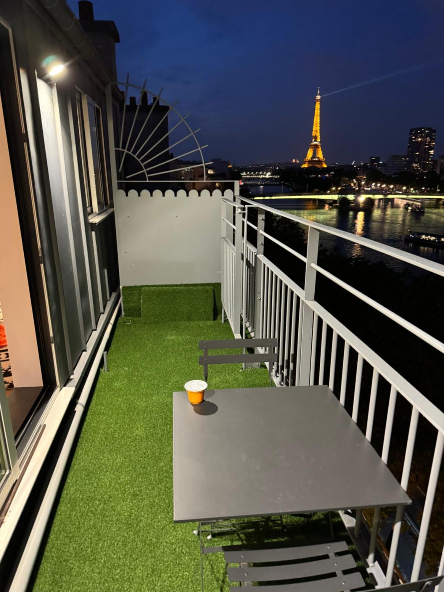 Appartement Vue Tour Eiffel Paris 16 Eme Zewnętrze zdjęcie